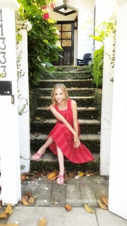 Lisa Breckenridge feet photo 17
