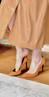 Lisa Breckenridge feet photo 16