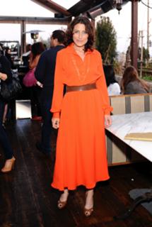 Lisa Edelstein feet photo thumbnail