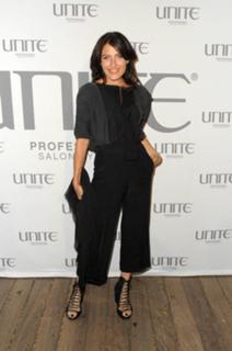 Lisa Edelstein feet photo thumbnail