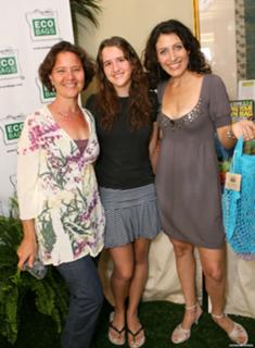 Lisa Edelstein feet photo thumbnail