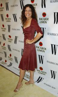 Lisa Edelstein feet photo thumbnail