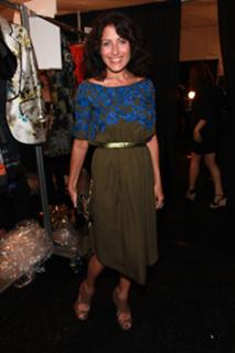 Lisa Edelstein feet photo thumbnail
