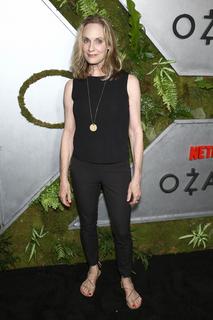 Lisa Emery feet photo 14