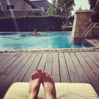 Lisa Faulkner feet photo 8