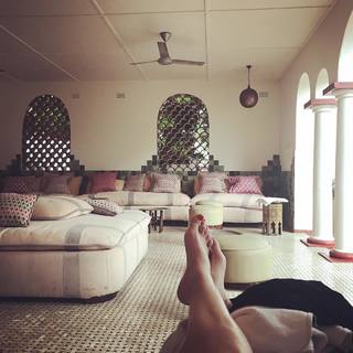 Lisa Faulkner feet photo 1