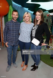 Lisa Faulkner feet photo 11