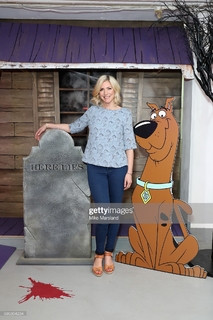 Lisa Faulkner feet photo 9