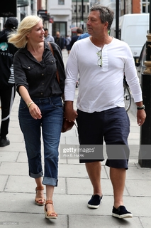 Lisa Faulkner feet photo 5