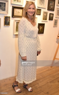 Lisa Faulkner feet photo 2