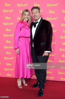 Lisa Faulkner feet photo 16