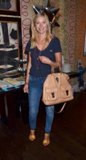 Lisa Faulkner feet photo 4