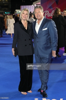 Lisa Faulkner feet photo 2