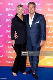 Lisa Faulkner feet photo 19