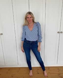Lisa Faulkner feet photo 4
