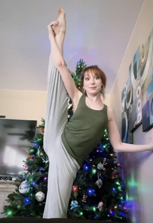 Lisa Foiles feet photo 6