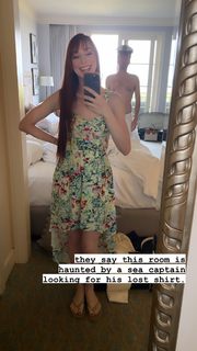 Lisa Foiles feet photo 2