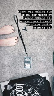 Lisa Foiles feet photo 1