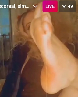 Lisa Fusco feet photo 9