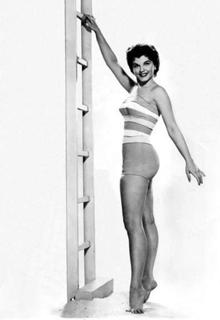 Lisa Gaye feet photo 9