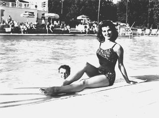 Lisa Gaye feet photo 1