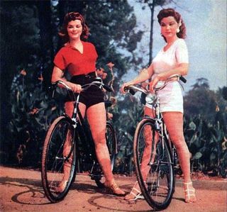 Lisa Gaye feet photo 17