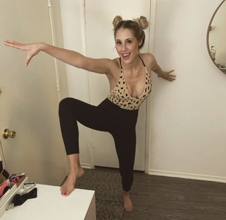 Lisa Gilroy feet photo 3