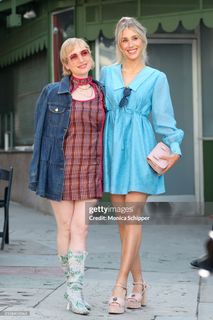 Lisa Gilroy feet photo 17