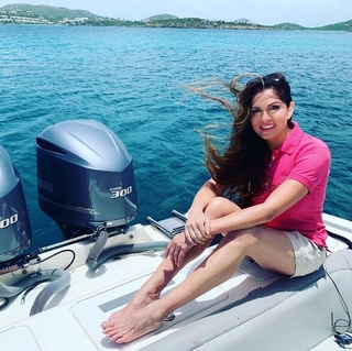 Lisa Guerrero feet photo 8