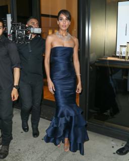 Lisa Haydon feet photo 15