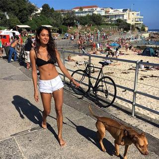 Lisa Haydon feet photo 13