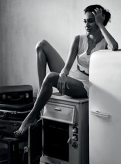 Lisa Haydon feet photo 11