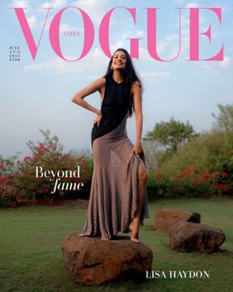 Lisa Haydon feet photo 6