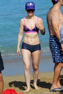 Lisa Kennedy Montgomery feet photo thumbnail