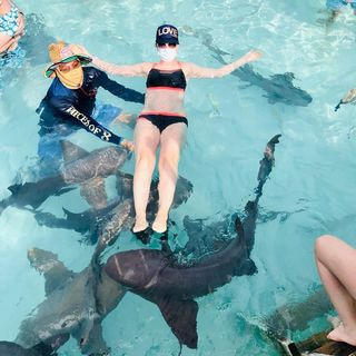 Lisa Kennedy Montgomery feet photo thumbnail