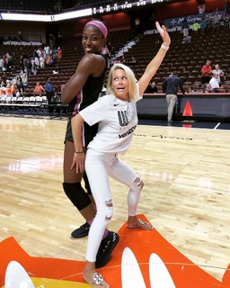 Lisa Kerney feet photo 17