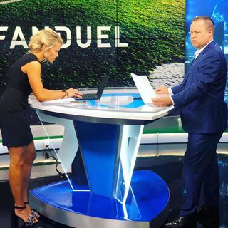 Lisa Kerney feet photo 11