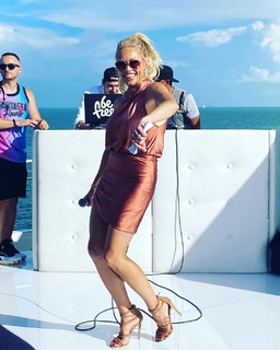 Lisa Kerney feet photo 1