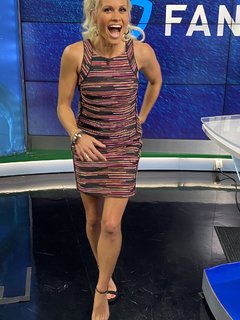 Lisa Kerney feet photo 10