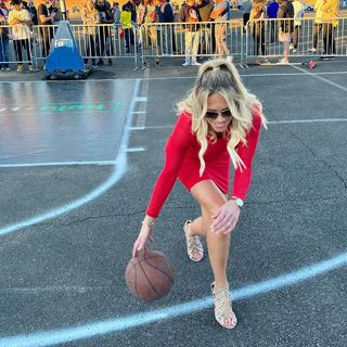Lisa Kerney feet photo 1