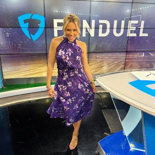 Lisa Kerney feet photo 14
