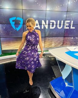 Lisa Kerney feet photo 8