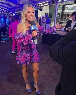 Lisa Kerney feet photo 7