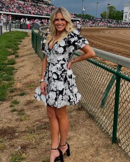 Lisa Kerney feet photo 19