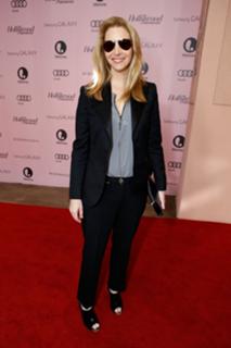 Lisa Kudrow feet photo thumbnail
