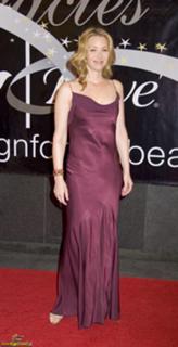 Lisa Kudrow feet photo thumbnail