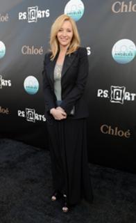 Lisa Kudrow feet photo thumbnail