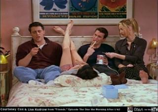 Lisa Kudrow feet photo thumbnail