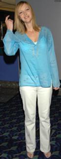 Lisa Kudrow feet photo thumbnail