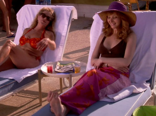 Lisa Kudrow feet photo thumbnail